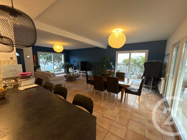 maison à vendre - 6 pièces - 152.0 m2 - ST PANTALEON DE LARCHE - 19 - LIMOUSIN - Century 21 Jaubert Et Regaudie