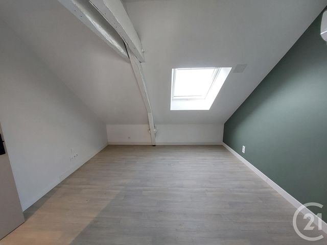 Appartement Duplex à louer - 2 pièces - 42.9 m2 - BRIVE LA GAILLARDE - 19 - LIMOUSIN - Century 21 Jaubert Et Regaudie