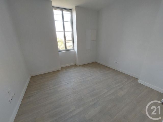 Appartement Duplex à louer - 2 pièces - 42.9 m2 - BRIVE LA GAILLARDE - 19 - LIMOUSIN - Century 21 Jaubert Et Regaudie