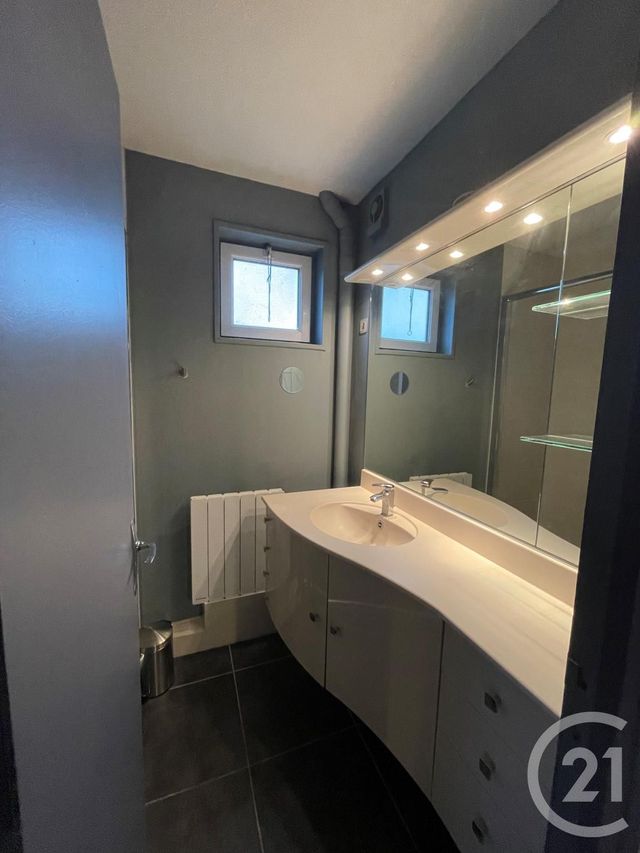 Appartement F2 à louer - 2 pièces - 62.15 m2 - BRIVE LA GAILLARDE - 19 - LIMOUSIN - Century 21 Jaubert Et Regaudie