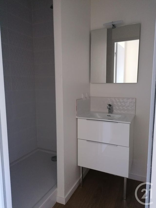 Appartement F1 bis à louer - 2 pièces - 30.17 m2 - BRIVE LA GAILLARDE - 19 - LIMOUSIN - Century 21 Jaubert Et Regaudie