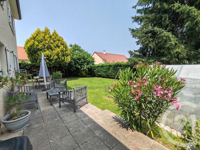 maison à louer - 5 pièces - 92.22 m2 - ST PANTALEON DE LARCHE - 19 - LIMOUSIN - Century 21 Jaubert Et Regaudie