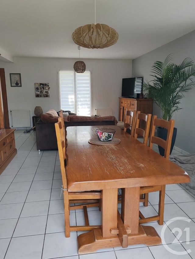 maison à louer - 5 pièces - 92.22 m2 - ST PANTALEON DE LARCHE - 19 - LIMOUSIN - Century 21 Jaubert Et Regaudie