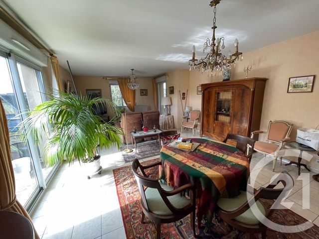 Appartement F3 à vendre - 3 pièces - 95.99 m2 - BRIVE LA GAILLARDE - 19 - LIMOUSIN - Century 21 Jaubert Et Regaudie