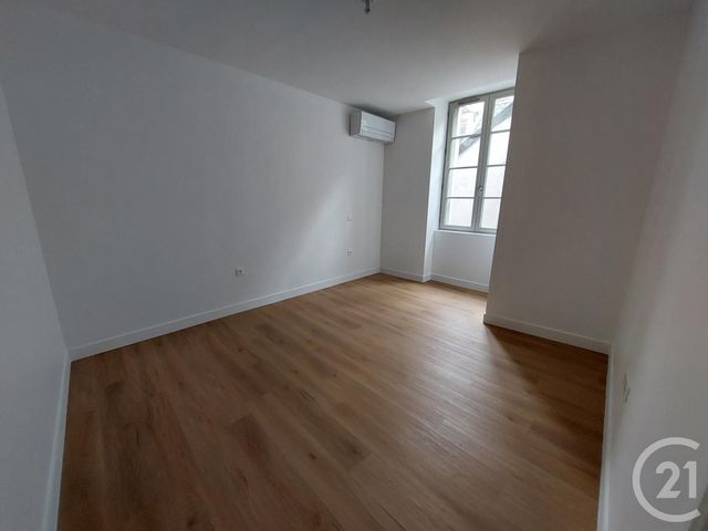 Appartement F2 bis à louer - 3 pièces - 60.96 m2 - BRIVE LA GAILLARDE - 19 - LIMOUSIN - Century 21 Jaubert Et Regaudie