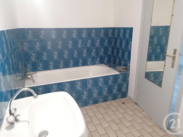 Appartement F3 à louer - 3 pièces - 61.86 m2 - BRIVE LA GAILLARDE - 19 - LIMOUSIN - Century 21 Jaubert Et Regaudie
