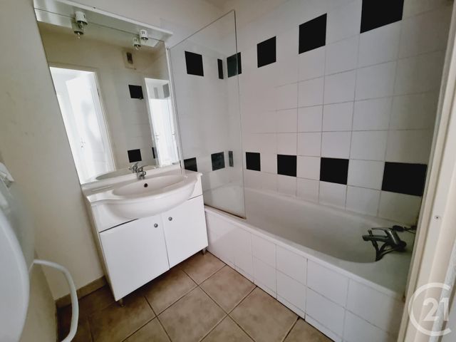 Appartement F3 à louer - 3 pièces - 49.93 m2 - BRIVE LA GAILLARDE - 19 - LIMOUSIN - Century 21 Jaubert Et Regaudie
