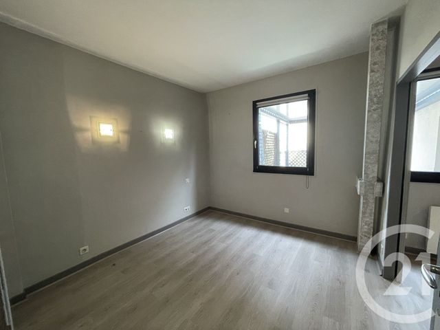 Appartement F4 à vendre - 3 pièces - 105.69 m2 - BRIVE LA GAILLARDE - 19 - LIMOUSIN - Century 21 Jaubert Et Regaudie