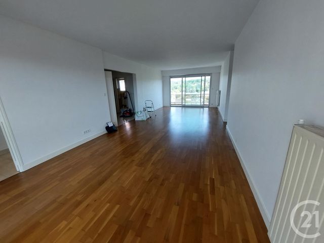 Appartement F3 à louer - 3 pièces - 90.03 m2 - BRIVE LA GAILLARDE - 19 - LIMOUSIN - Century 21 Jaubert Et Regaudie