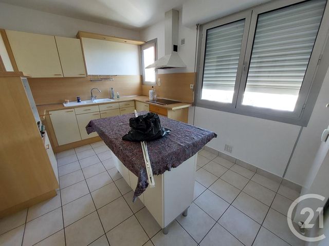 Appartement F3 à louer - 3 pièces - 90.03 m2 - BRIVE LA GAILLARDE - 19 - LIMOUSIN - Century 21 Jaubert Et Regaudie