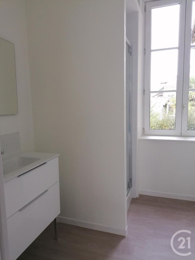Appartement Studio à louer - 1 pièce - 22.7 m2 - BRIVE LA GAILLARDE - 19 - LIMOUSIN - Century 21 Jaubert Et Regaudie