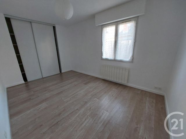 Appartement F3 à louer - 3 pièces - 64.8 m2 - BRIVE LA GAILLARDE - 19 - LIMOUSIN - Century 21 Jaubert Et Regaudie