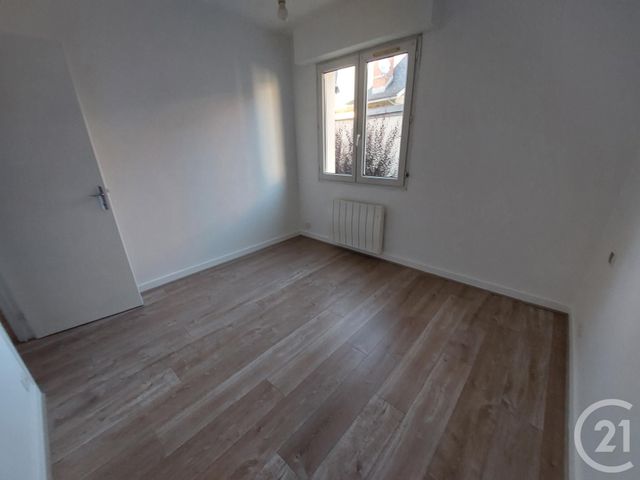 Appartement F3 à louer - 3 pièces - 64.8 m2 - BRIVE LA GAILLARDE - 19 - LIMOUSIN - Century 21 Jaubert Et Regaudie