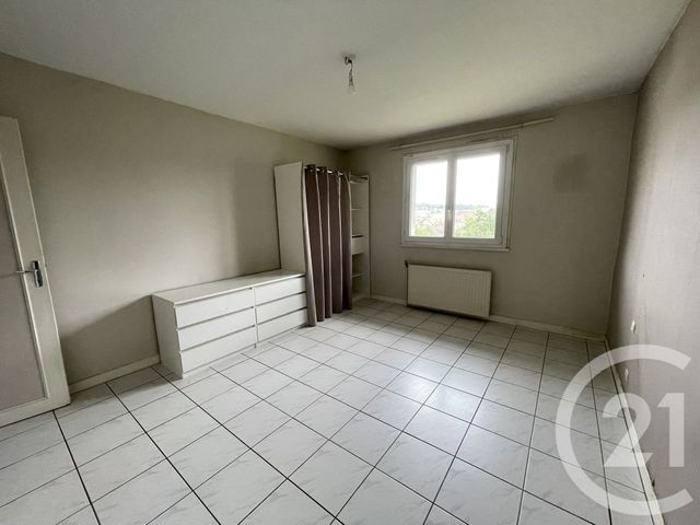 Appartement F4 à vendre - 3 pièces - 82.5 m2 - BRIVE LA GAILLARDE - 19 - LIMOUSIN - Century 21 Jaubert Et Regaudie