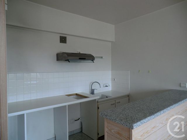 Appartement F2 à louer - 2 pièces - 47.49 m2 - BRIVE LA GAILLARDE - 19 - LIMOUSIN - Century 21 Jaubert Et Regaudie
