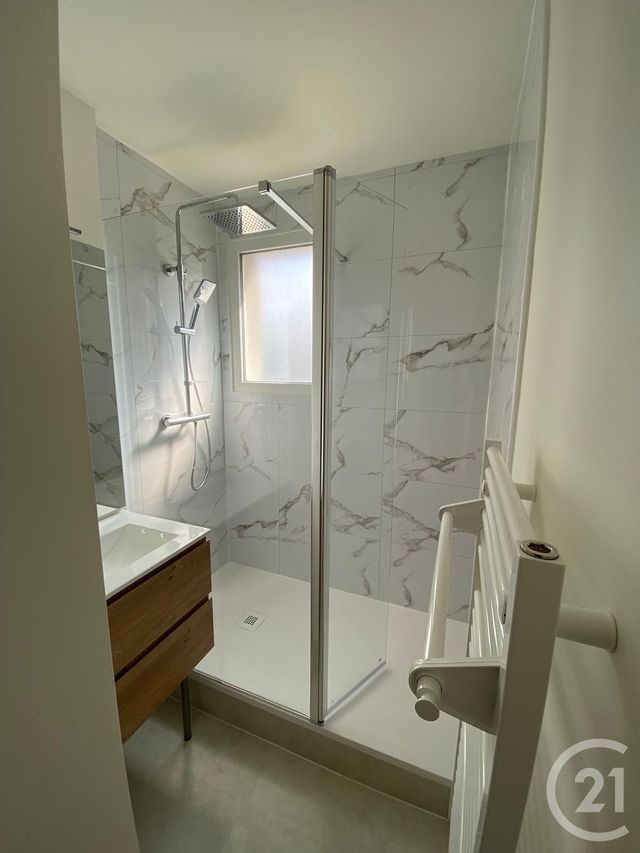 Appartement F2 à louer - 2 pièces - 48.76 m2 - BRIVE LA GAILLARDE - 19 - LIMOUSIN - Century 21 Jaubert Et Regaudie
